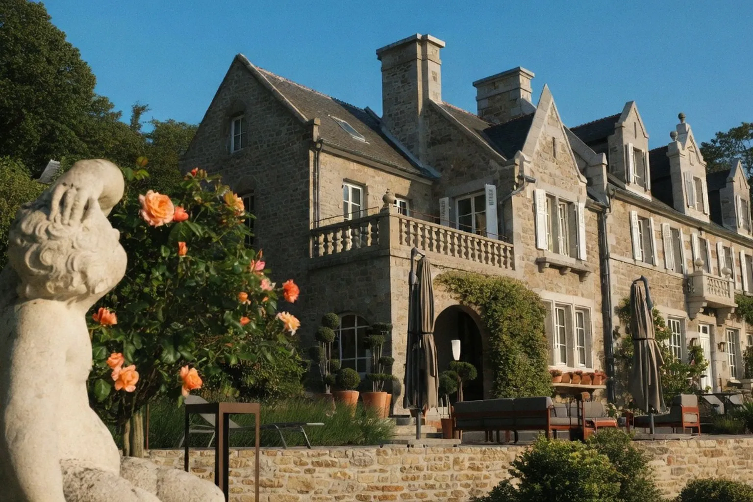 La villa Montgommery : une nouvelle adresse de luxe face à la baie du Mont-Saint-Michel
